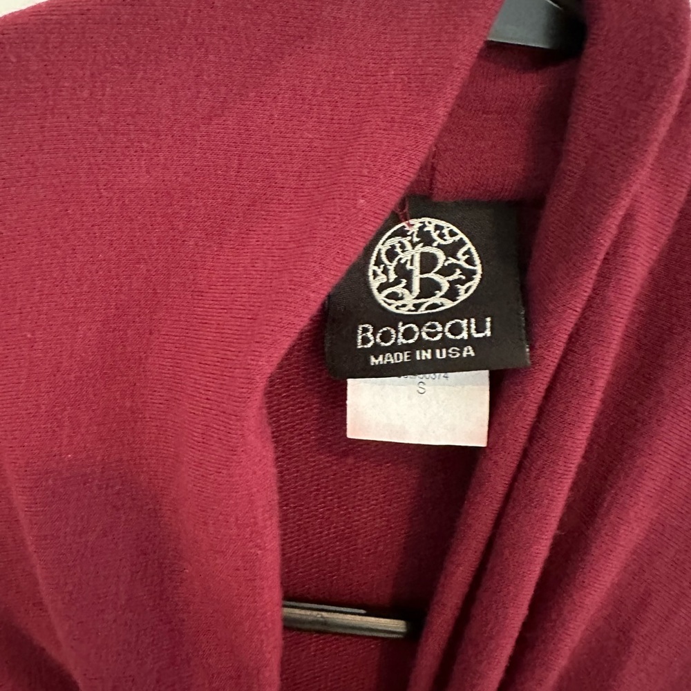 Maroon One Button Wrap. Excellent Condition - image 3